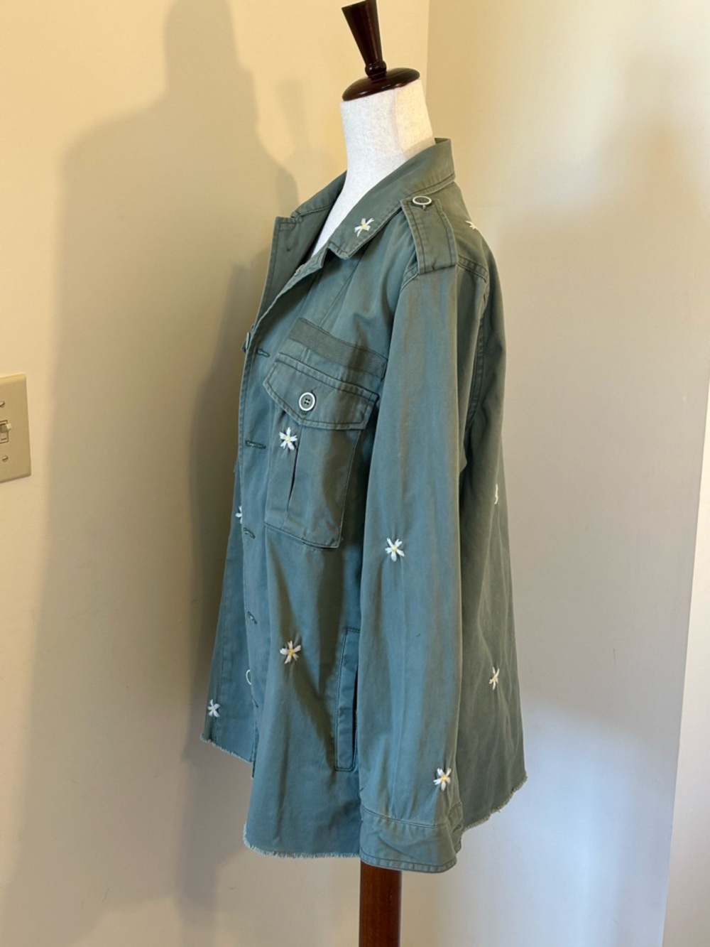 Pistola Camilo Embroidered Military Jacket
Colonel Daisy M Excellent Condition - Picture 11 of 13